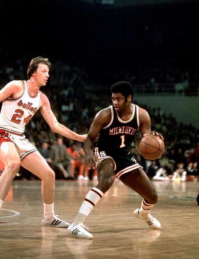 令亚泰遭遇 令亚泰遭遇