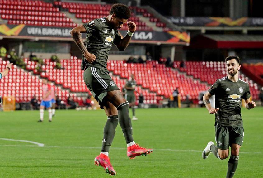 拉沙德-刘易斯正式加盟马刺，亿元先生再度回归球迷视线