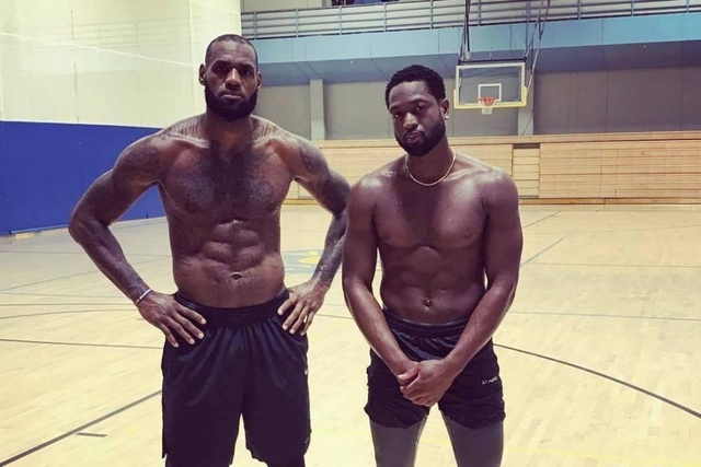 播间里突然 播间里突然